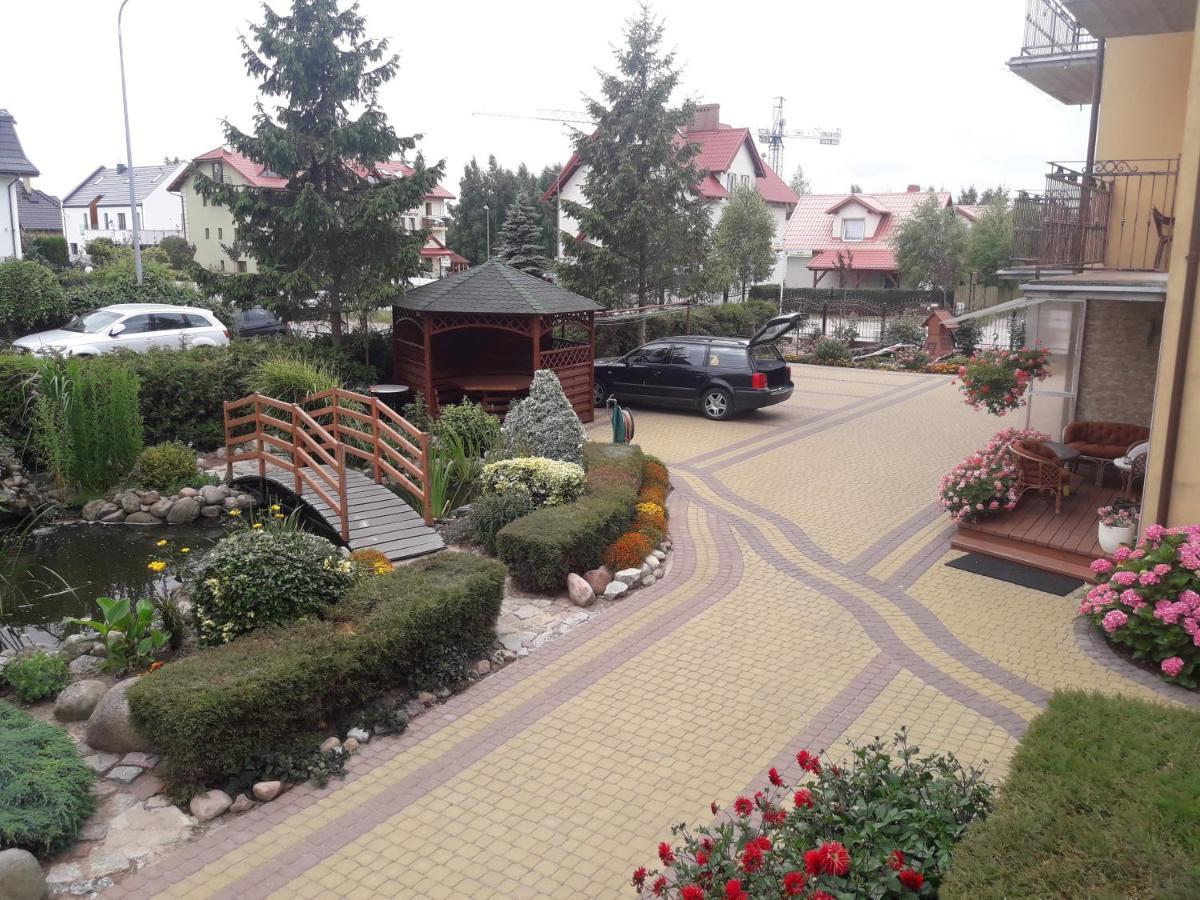 Willa Sara Władysławowo Exteriör bild